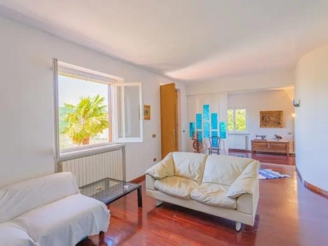 Villa Indipendente in affitto a Altino, Abruzzo