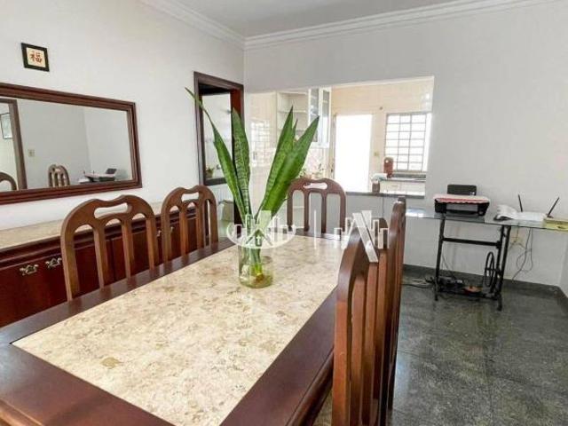 Casa venda em Região Geográfica Imediata de Londrina, Londrina