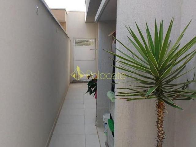 Casa venda em Região Imediata de Taubaté-Pindamonhangaba, Região Metropolitana do Vale do Paraíba e Litoral Norte