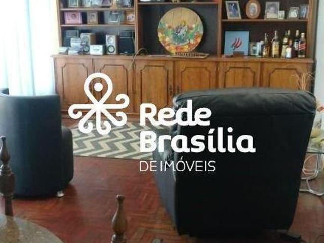 Casa venda em Região Geográfica Imediata do Distrito Federal, Região Integrada de Desenvolvimento do Distrito Federal e Entorno