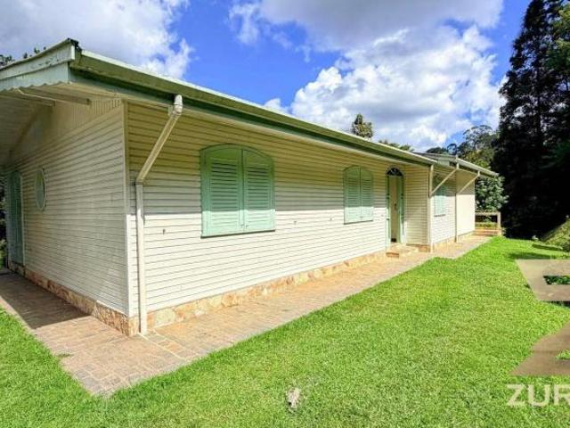 Casa venda em Região Imediata de Taubaté-Pindamonhangaba, Região Metropolitana do Vale do Paraíba e Litoral Norte