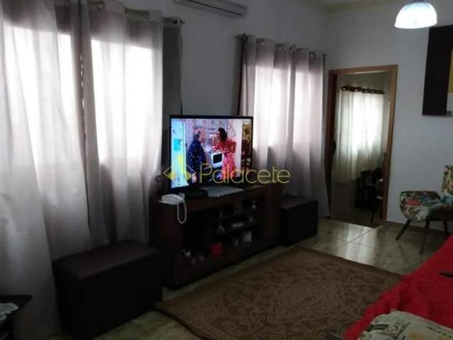 Casa venda em Região Imediata de Taubaté-Pindamonhangaba, Região Metropolitana do Vale do Paraíba e Litoral Norte