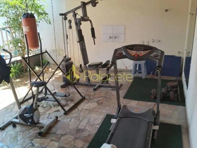 Casa venda em Região Imediata de Taubaté-Pindamonhangaba, Região Metropolitana do Vale do Paraíba e Litoral Norte