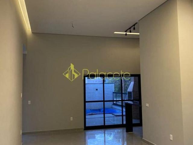 Casa venda em Região Imediata de Taubaté-Pindamonhangaba, Região Metropolitana do Vale do Paraíba e Litoral Norte