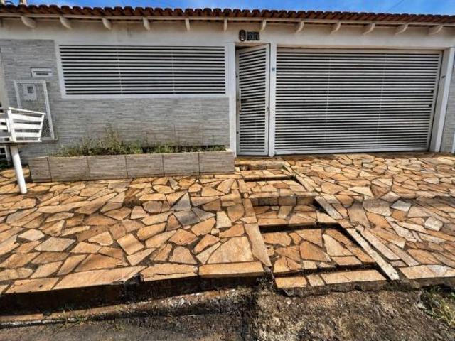 Casa venda em Região Geográfica Imediata do Distrito Federal, Região Integrada de Desenvolvimento do Distrito Federal e Entorno