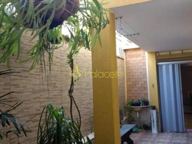 Casa venda em Região Imediata de Taubaté-Pindamonhangaba, Região Metropolitana do Vale do Paraíba e Litoral Norte