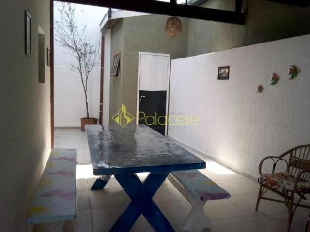 Casa venda em Região Imediata de Taubaté-Pindamonhangaba, Região Metropolitana do Vale do Paraíba e Litoral Norte