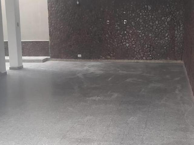 Casa venda em Região Imediata de Taubaté-Pindamonhangaba, Região Metropolitana do Vale do Paraíba e Litoral Norte