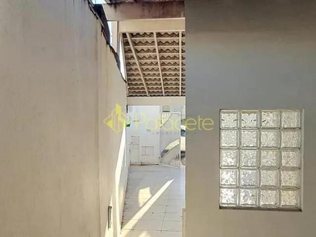 Casa venda em Região Imediata de Taubaté-Pindamonhangaba, Região Metropolitana do Vale do Paraíba e Litoral Norte