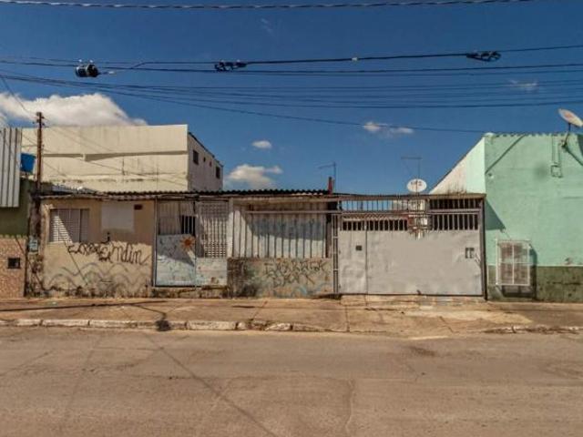 Casa venda em Região Geográfica Imediata do Distrito Federal, Região Integrada de Desenvolvimento do Distrito Federal e Entorno