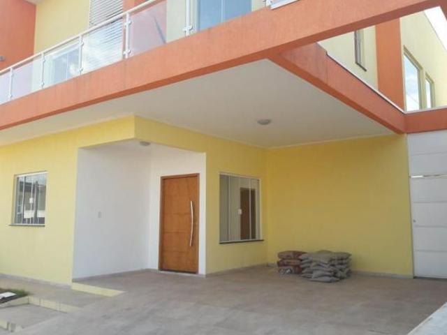 Casa venda em Região Imediata de Taubaté-Pindamonhangaba, Região Metropolitana do Vale do Paraíba e Litoral Norte