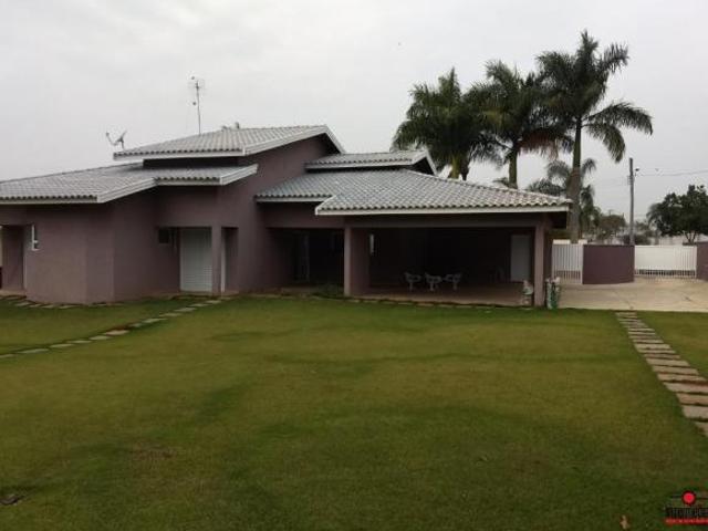 Casa venda em Iperó