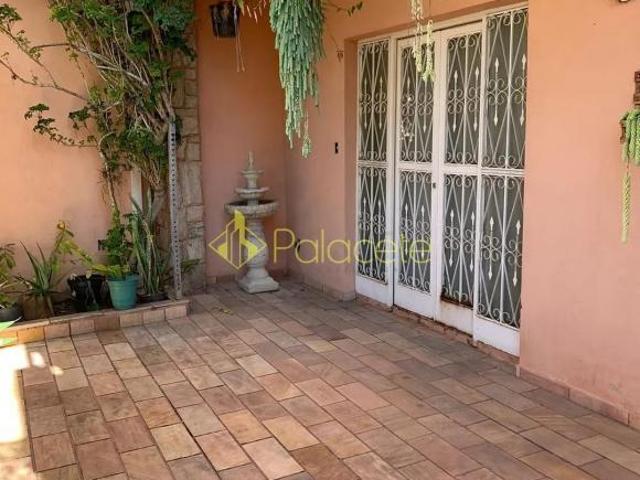 Casa venda em Região Imediata de Taubaté-Pindamonhangaba, Região Metropolitana do Vale do Paraíba e Litoral Norte