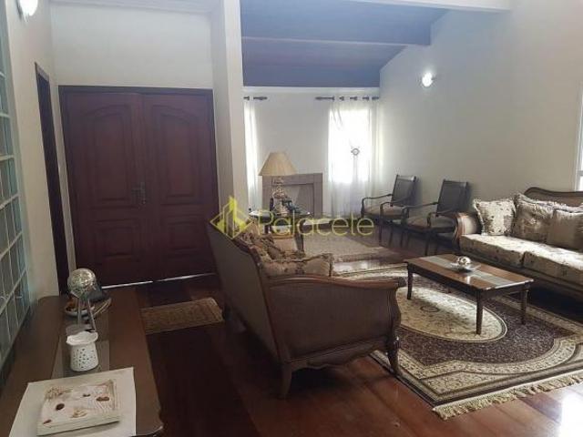 Casa venda em Região Imediata de Taubaté-Pindamonhangaba, Região Metropolitana do Vale do Paraíba e Litoral Norte