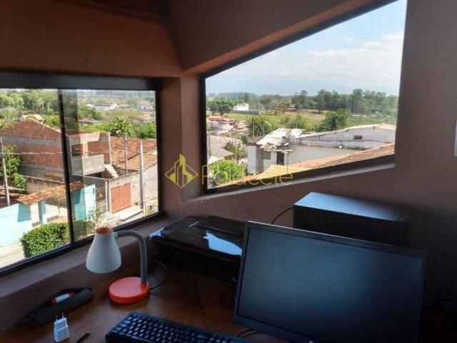 Casa venda em Região Imediata de Taubaté-Pindamonhangaba, Região Metropolitana do Vale do Paraíba e Litoral Norte