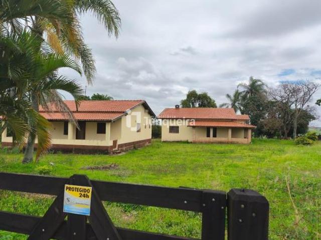 Casa venda em Mombuca