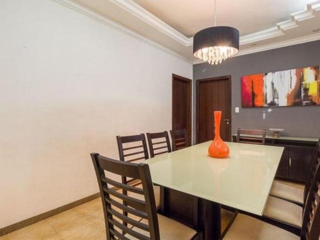 Casa venda em Europa, Contagem
