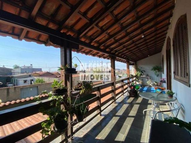 Casa venda em Bandeirantes, Contagem