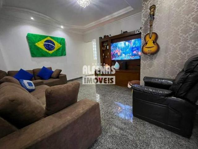 Casa venda em Parque Riacho das Pedras 2ª Seção, Contagem
