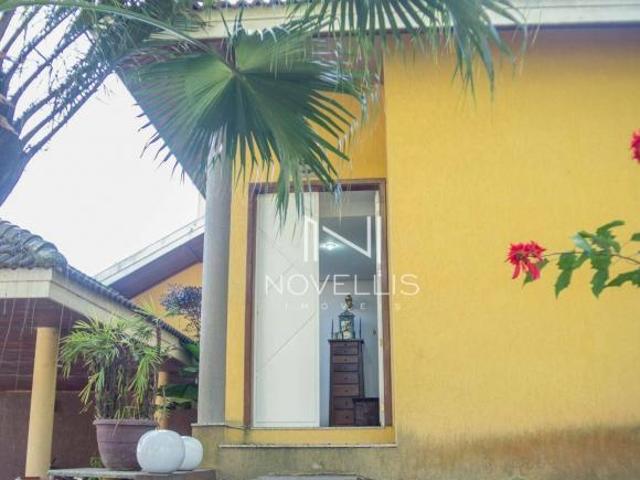 Casa venda em Região Imediata de São José dos Campos, Região Metropolitana do Vale do Paraíba e Litoral Norte