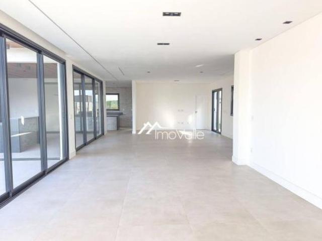 Casa venda em Região Imediata de São José dos Campos, Região Metropolitana do Vale do Paraíba e Litoral Norte