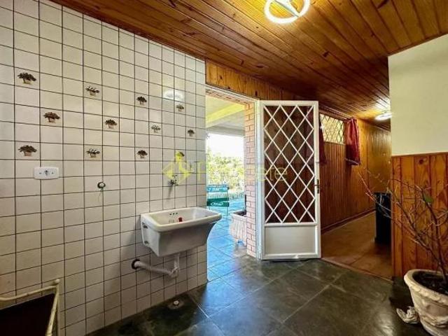 Casa venda em Região Imediata de Taubaté-Pindamonhangaba, Região Metropolitana do Vale do Paraíba e Litoral Norte