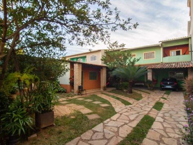 Casa venda em Região Geográfica Imediata do Distrito Federal, Região Integrada de Desenvolvimento do Distrito Federal e Entorno