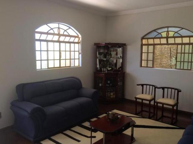 Casa venda em Região Geográfica Imediata de Belo Horizonte, Região Metropolitana de Belo Horizonte