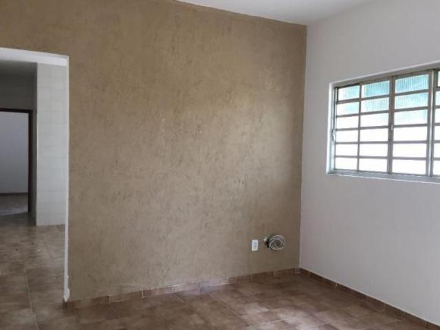Casa venda em Região Imediata de Taubaté-Pindamonhangaba, Região Metropolitana do Vale do Paraíba e Litoral Norte