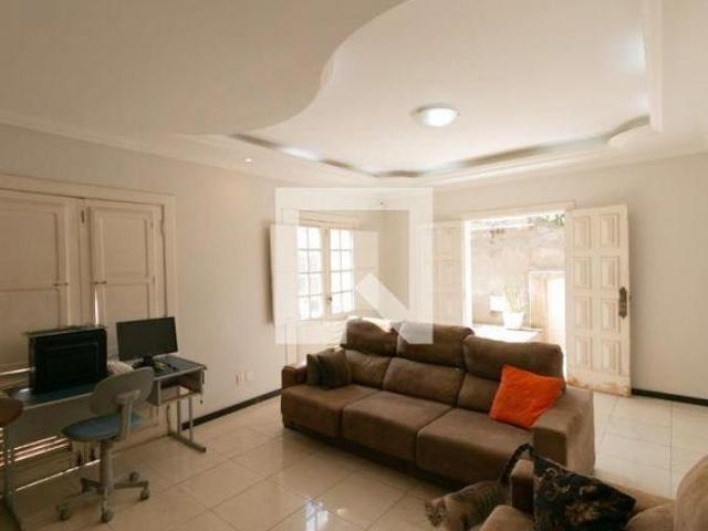 Casa venda em Álvaro Camargos, Belo Horizonte