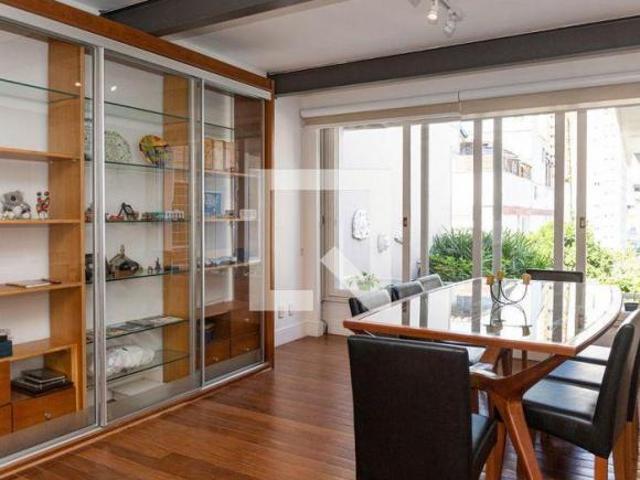 Casa venda em Auxiliadora, Porto Alegre