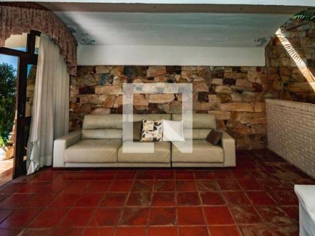 Casa venda em Região Geográfica Imediata de Belo Horizonte, Região Metropolitana de Belo Horizonte