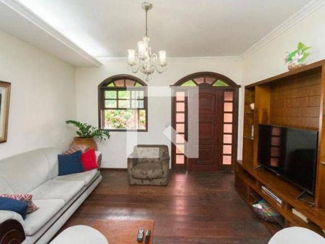Casa venda em Região Geográfica Imediata de Belo Horizonte, Região Metropolitana de Belo Horizonte