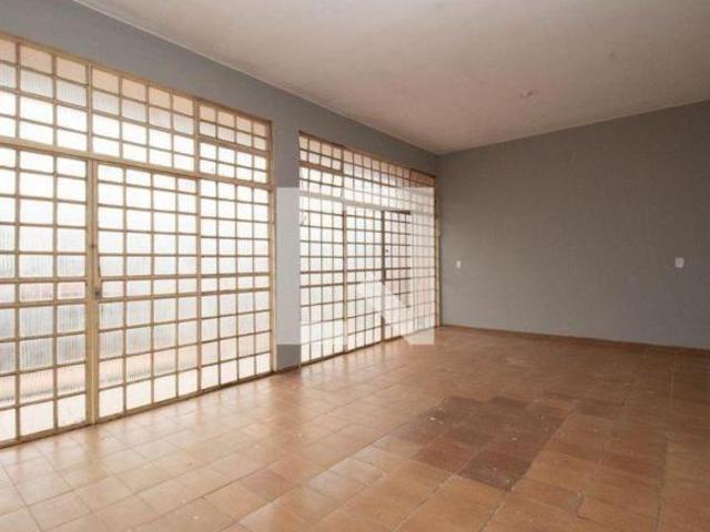 Casa venda em Região Geográfica Imediata do Distrito Federal, Região Integrada de Desenvolvimento do Distrito Federal e Entorno