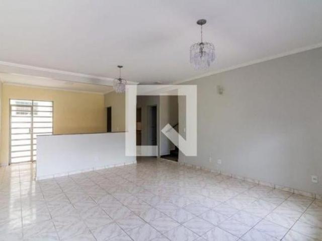Casa venda em Região Geográfica Imediata do Distrito Federal, Região Integrada de Desenvolvimento do Distrito Federal e Entorno