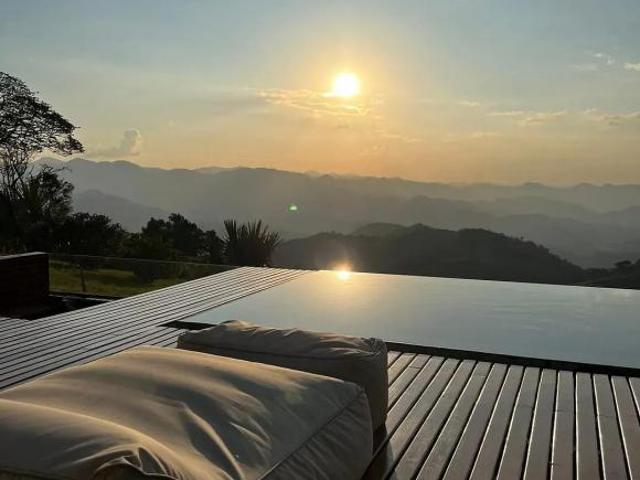 Casa venda em Região Imediata de Taubaté-Pindamonhangaba, Região Metropolitana do Vale do Paraíba e Litoral Norte