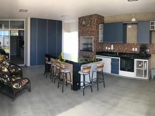 Casa venda em Região Imediata de Taubaté-Pindamonhangaba, Região Metropolitana do Vale do Paraíba e Litoral Norte