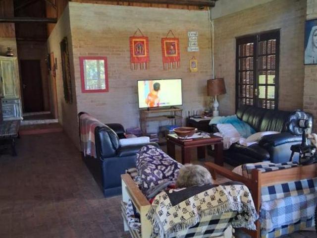 Casa venda em Região Imediata de Taubaté-Pindamonhangaba, Região Metropolitana do Vale do Paraíba e Litoral Norte