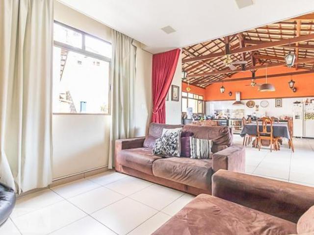 Casa venda em Região Geográfica Imediata de Belo Horizonte, Região Metropolitana de Belo Horizonte