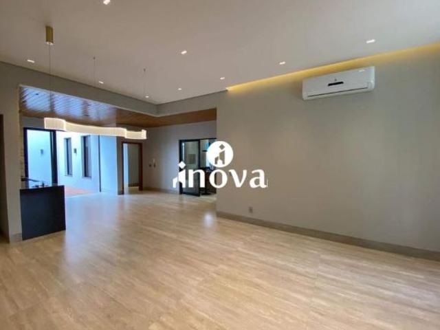Casa venda em Parque das Laranjeiras, Uberaba
