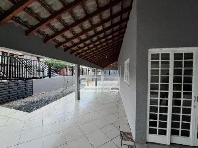 Casa venda em Região Geográfica Imediata de Londrina, Londrina