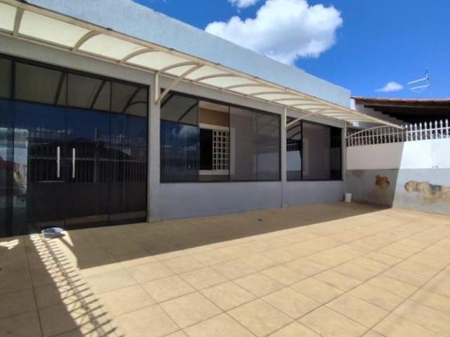 Casa venda em Região Geográfica Imediata do Distrito Federal, Região Integrada de Desenvolvimento do Distrito Federal e Entorno