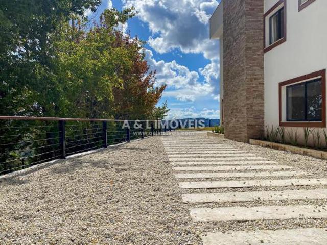Casa venda em Região Imediata de Taubaté-Pindamonhangaba, Região Metropolitana do Vale do Paraíba e Litoral Norte