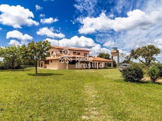 Casa venda em Condomínio de Chácaras Euler Paranhos, Itapoã