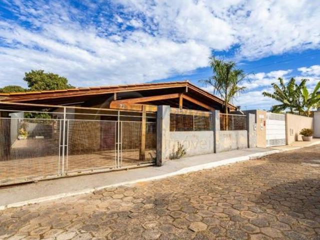Casa venda em Região Geográfica Imediata do Distrito Federal, Região Integrada de Desenvolvimento do Distrito Federal e Entorno