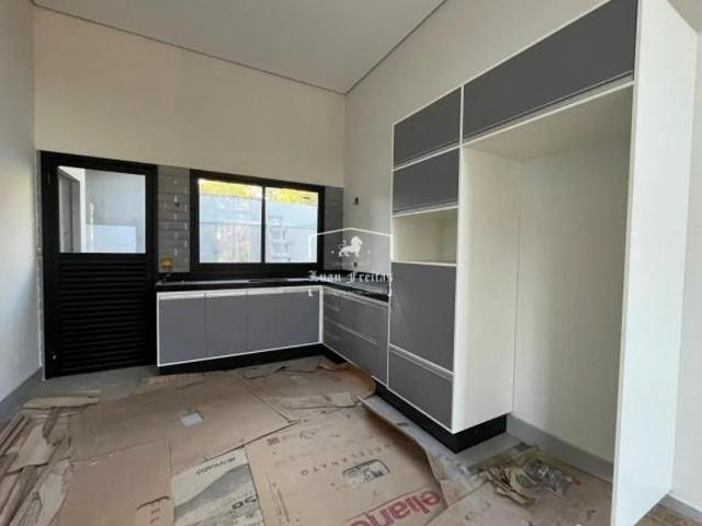 Casa venda em Iperó