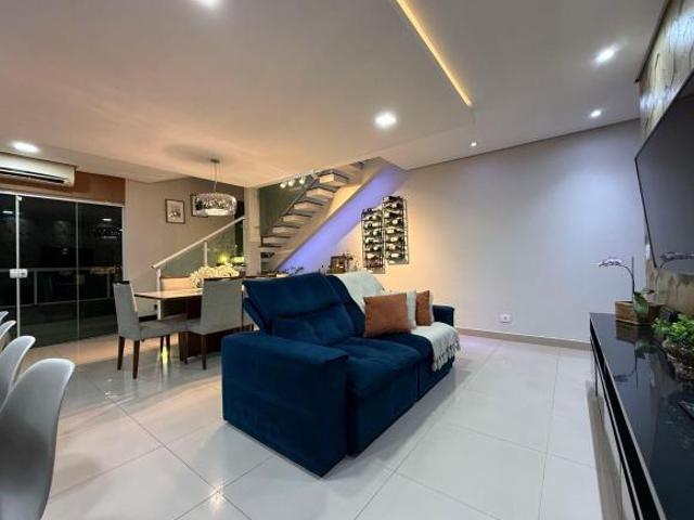Casa venda em Região Geográfica Imediata de Londrina, Londrina