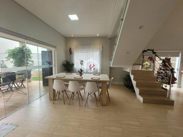 Casa venda em Região Imediata de Taubaté-Pindamonhangaba, Região Metropolitana do Vale do Paraíba e Litoral Norte
