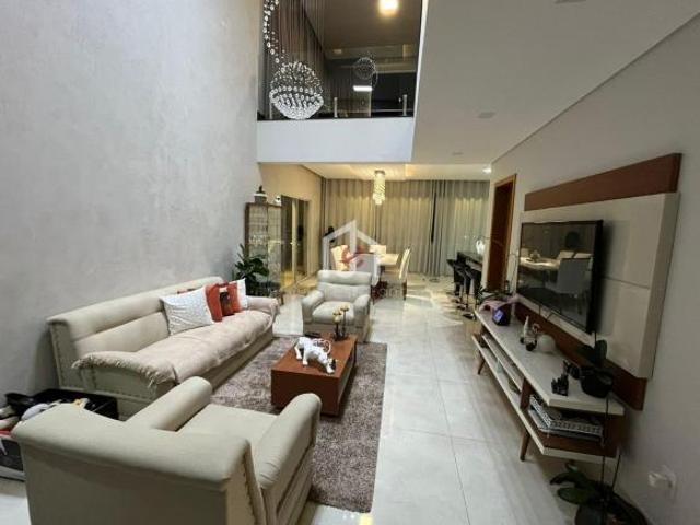 Casa venda em Região Imediata de Taubaté-Pindamonhangaba, Região Metropolitana do Vale do Paraíba e Litoral Norte