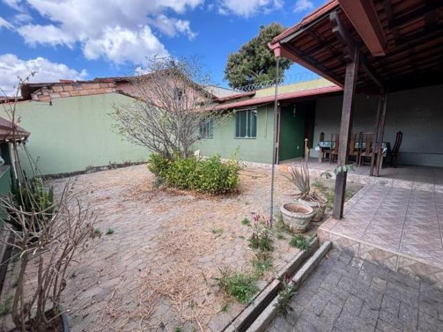 Casa venda em Nacional 1ª Seção, Contagem